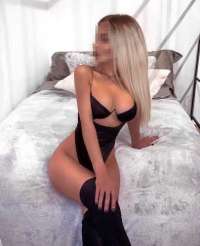 Çiftlik Escort Bayan Rüya ile Sonsuz Fantezilerin Kapılarını Aralayın